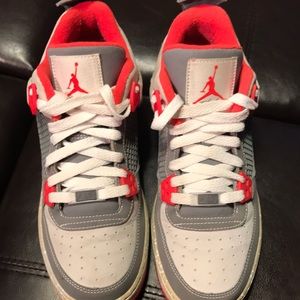 Youth size 6y Nike air flight (the best of both worlds)